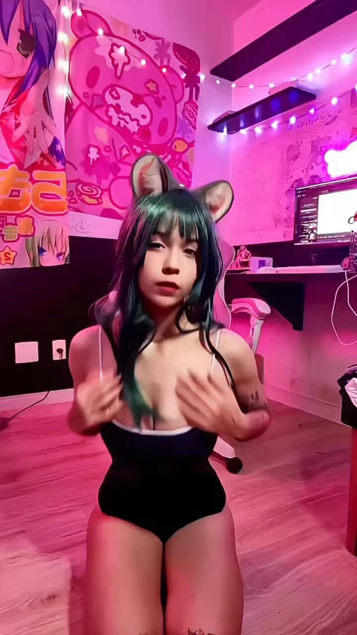 Wataa💦 https://t.co/KEqkuOHVjo