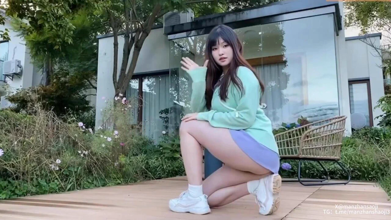 美女瑜伽  户外瑜伽  露出  骚鸡  瑜伽裤  裸体瑜伽   #暴露狂
#户外露出

电报交流群：https://t.co/tKSWbCrE0c https://t.co/KeHoK19Mmd