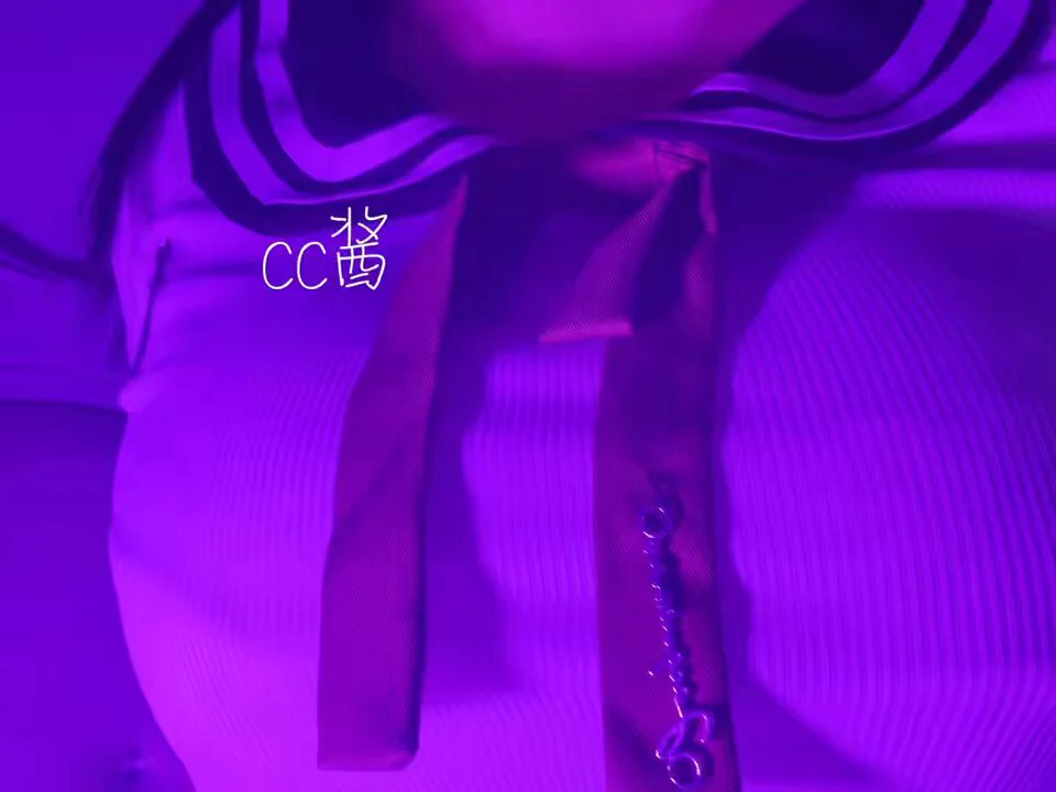 里面的内衣好看吗 https://t.co/dji6gOMBVm