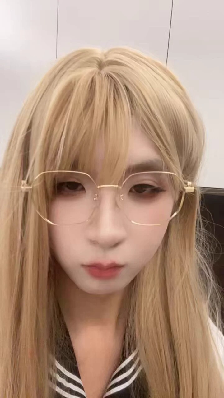 喜欢被羞辱调教 https://t.co/BzNFoo2T0B