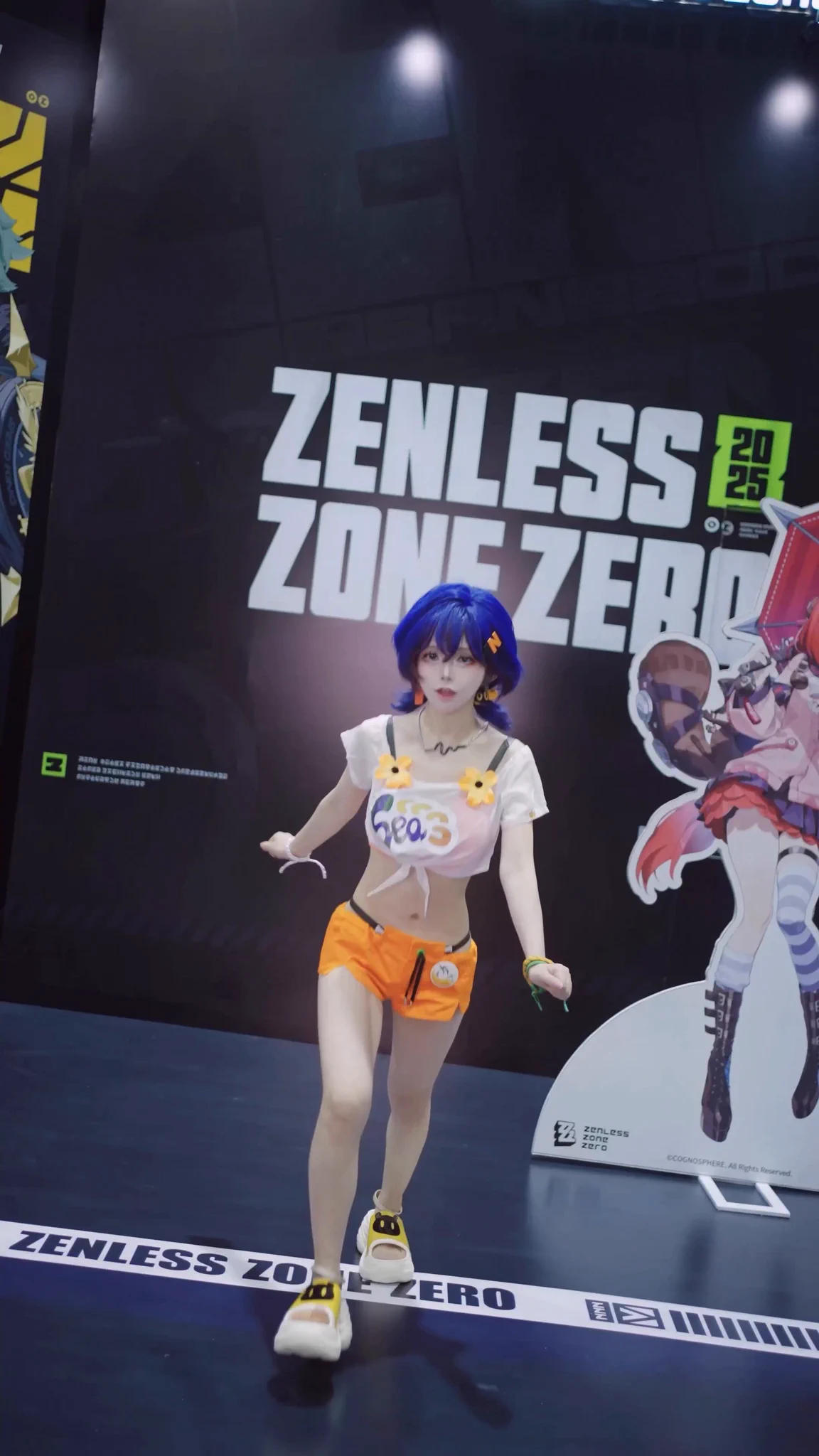 你会喜欢铃的新衣服泳装吗？

#ゼンゼロ #ゼンゼロ1周年 #zenlesszonezero #zzzero #cosplay #hoyofest #hoyofest2025 https://t.co/qglq4FbSUs