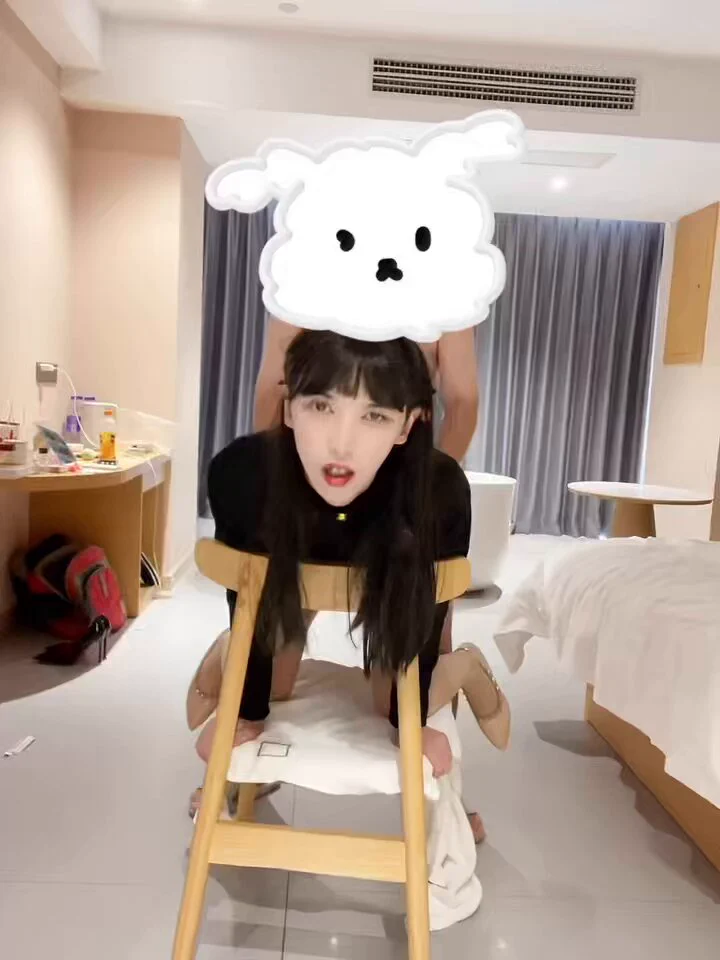 被猛男狠狠的操了♥️
后入69都试了😧
中间有个打扫阿姨看错房间号直接开门了，还好没进来
特别喜欢我的丝袜脚，一直在舔
报废了两双丝袜，最后相互榨精才射
完整版以及想约的，私聊进电报哦
#人妖母狗 #人妖伪娘 #cdts https://t.co/E1LQqlsF0g