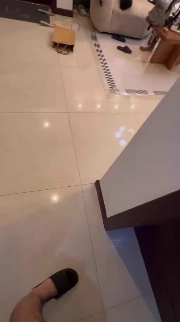 资源福利群现已创好，与大家共享，想进资源群的宝子，完整版视频，下方是唯一进群端口👉：https://t.co/ZLWymfeWDs
私信暗号👉：白鸽 https://t.co/nM8wMpymAq