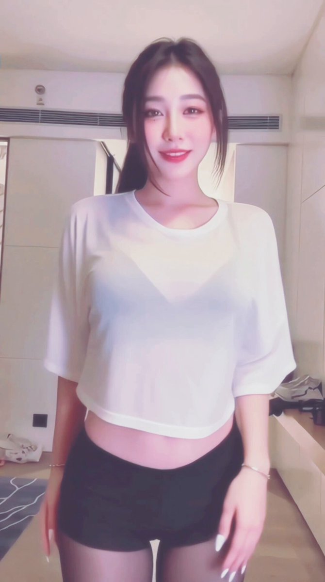 wataa
剛剛去找教授跟他道歉我翹課兩天
教授說剛開學這次先不記我曠課
要我之後別再這樣了
我雙手合十跟教授說抱歉
不會再這樣了
現在回到宿舍
開心到一直想熱舞🤣 https://t.co/M52VJ8ogav