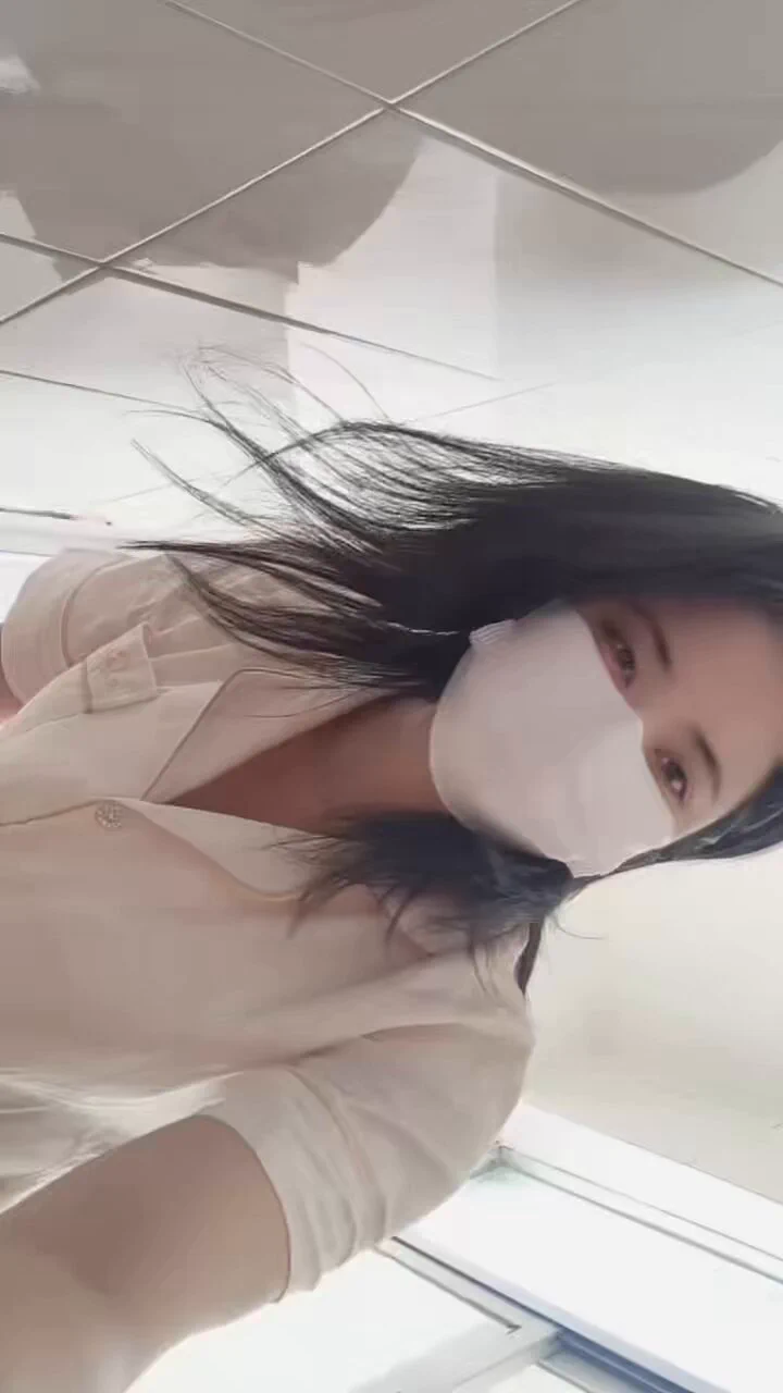 wataa

@Xiaoxiaofoer
@Toukayuan
@MitsumeDoji

#反差婊 #母狗 #抖音风  #福利姬 #裸聊 #裸舞 #tiktok https://t.co/tgCPYhSNuT