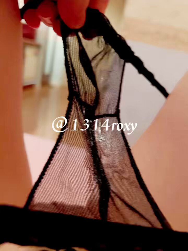 《人尽可夫，除了你》
小绿帽👒们，看到你老婆内裤上精斑，是不是刺激的小鸡鸡都流出来了？
🤏🏻🤏🏻🤏🏻🤏🏻
拿捏你们的小心思～ https://t.co/Lmlhek1t0a