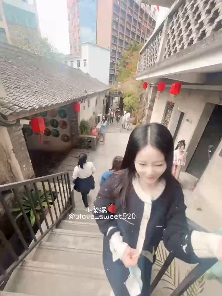 自信的女人，从不惧怕真实的自己。 https://t.co/oCWo3zIPBi