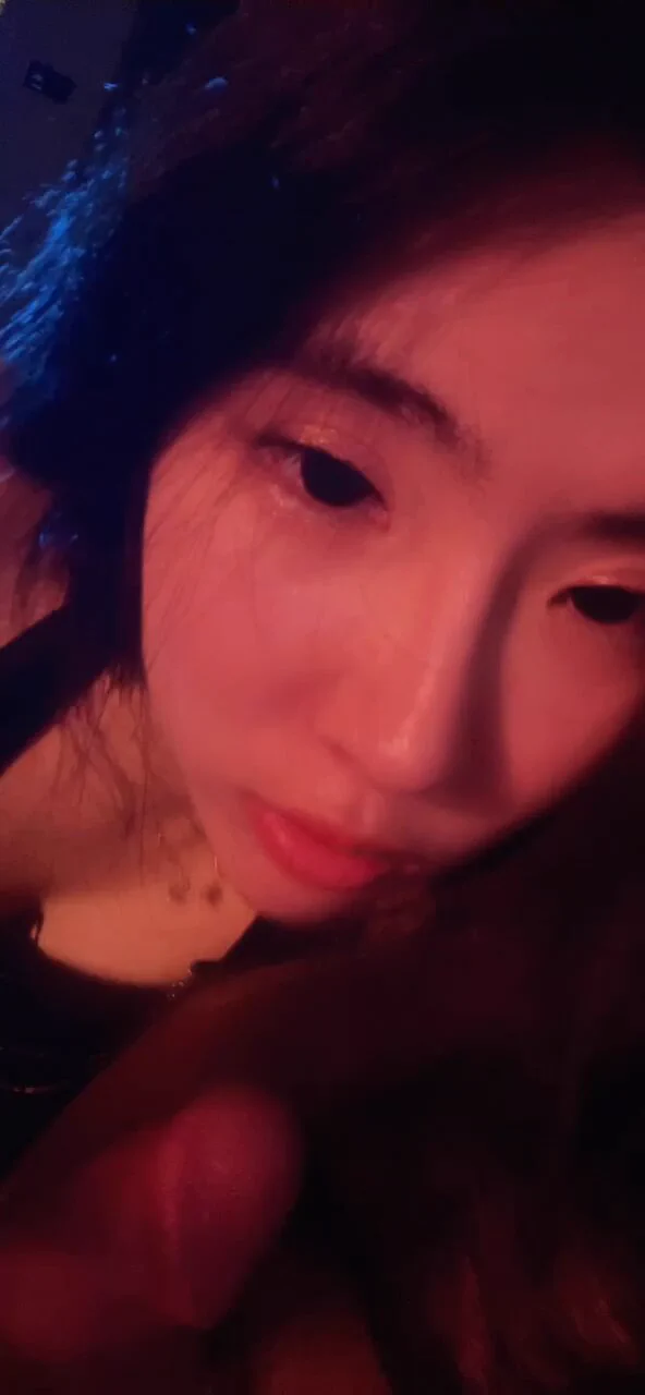 老子这么漂亮的脸蛋，吮吸你这个细狗的丑鸡巴，糟蹋了 https://t.co/J4azSLe2qI