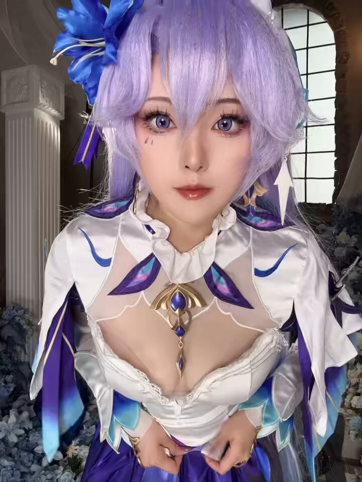 ちょっとだけ見せてあげるね💟
#WutheringWaves 
#鳴潮 https://t.co/ar3S0UqPsh