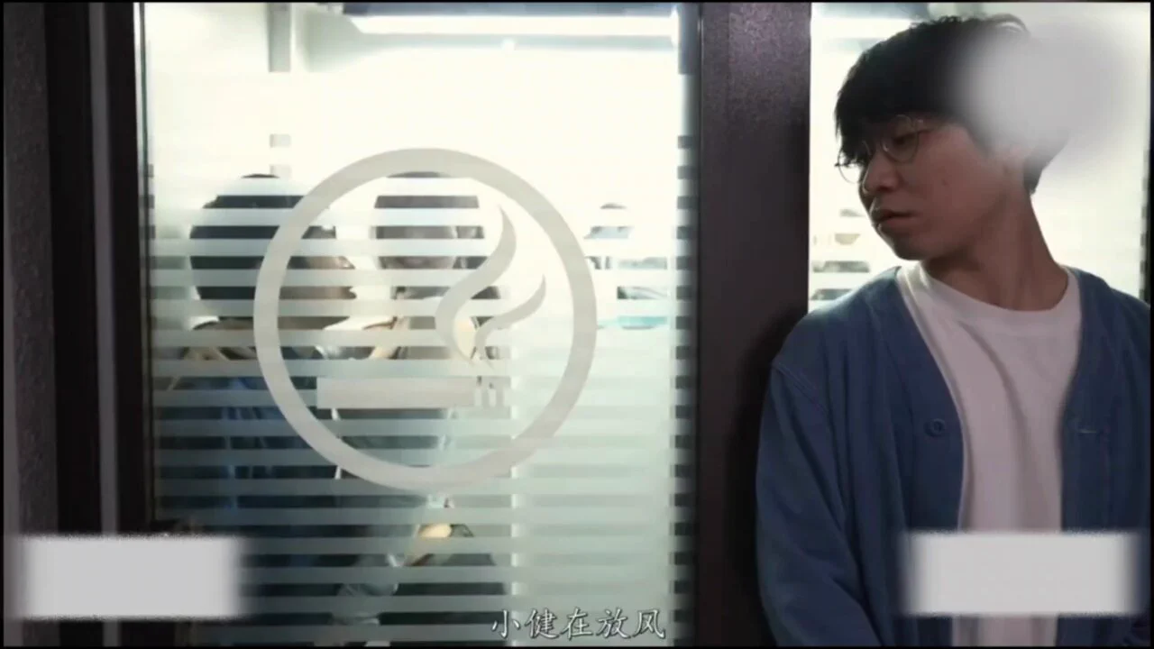 🔥女朋友自己去找野男人，却让自己青梅竹马的男朋友在外面放风！

看着一起长大的女朋友，此刻却在里面伺候着另一个男人，自己却没权利说什么，只能默默的守护着，这也太虐心了...

🔥完整版点我个人简介的VIP链接，到视频群，搜2509252即可看 https://t.co/5Vi2E1wqh8