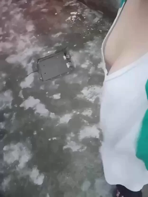 这台风一般般🤣🤣亲自出门测试的 https://t.co/atTLIu8GSu