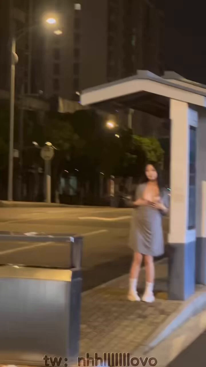 黑车开过来的时候我吓死了哈哈哈…
@SexytoBaby 
@SexytoGirl 
@SexytoDoll 
@BBYouzhiyuan https://t.co/R1NqxLue1N