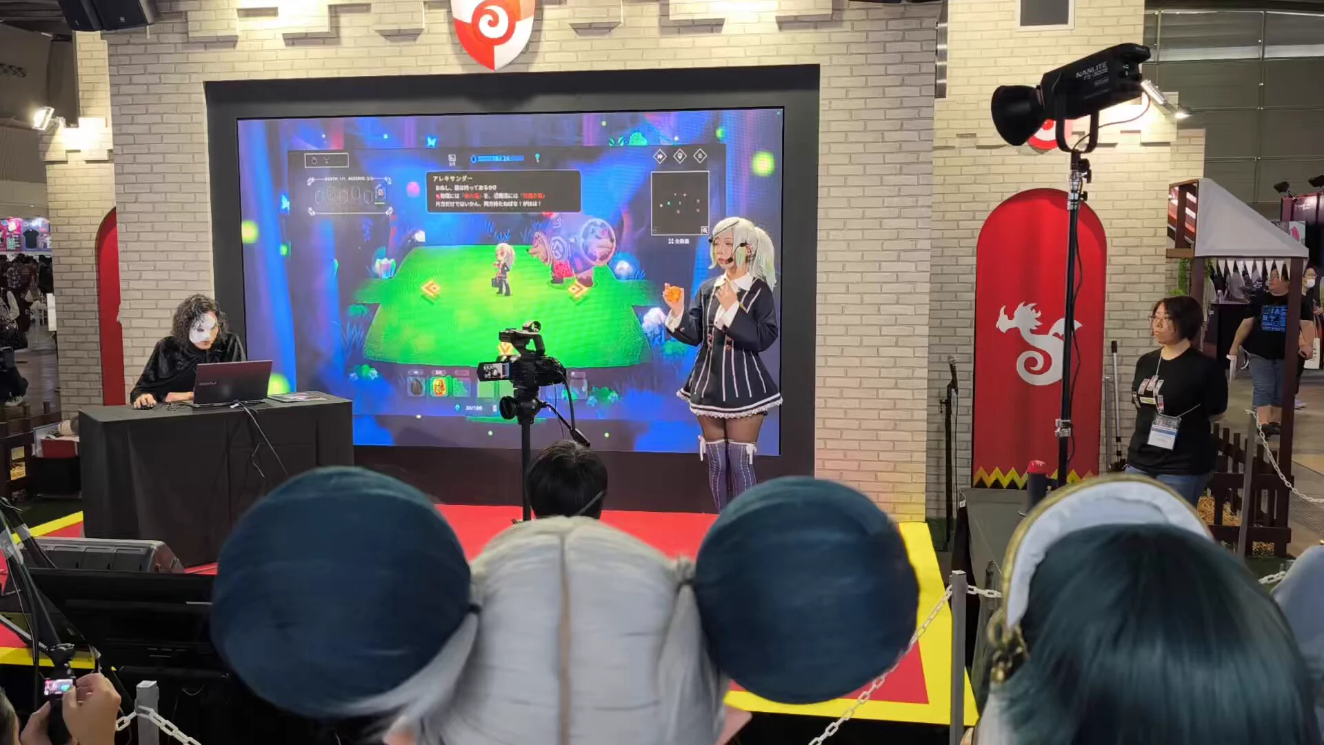 ステージ上でキャラを演じて喋ったり動いたりするのは凄く新鮮な体験で楽しかった！！！
大体の流れ以外は全て臨機応変だったので「兎団子ってちょっと凄いかも」って思えて自分にもっと自信がついた☺️
もっとステージのお仕事をいただけたらいいな！
#TGS2025 #VividWorld https://t.co/knOg2TFm8v