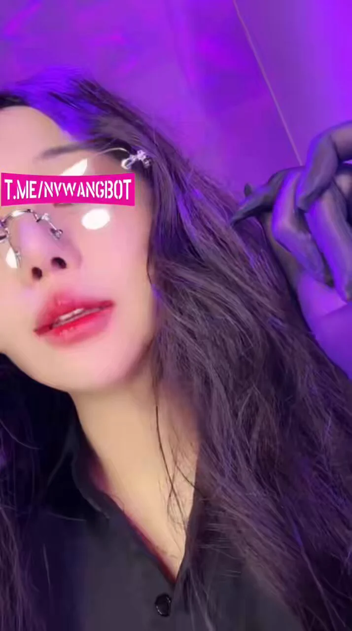 第一视角 娇艳性感御姐音女上司调教炸精红绿灯，看看小废物们谁完成任务了！完整版43分钟.

#第一视角 #女上司 #女老板 https://t.co/H8g7oOXpwa