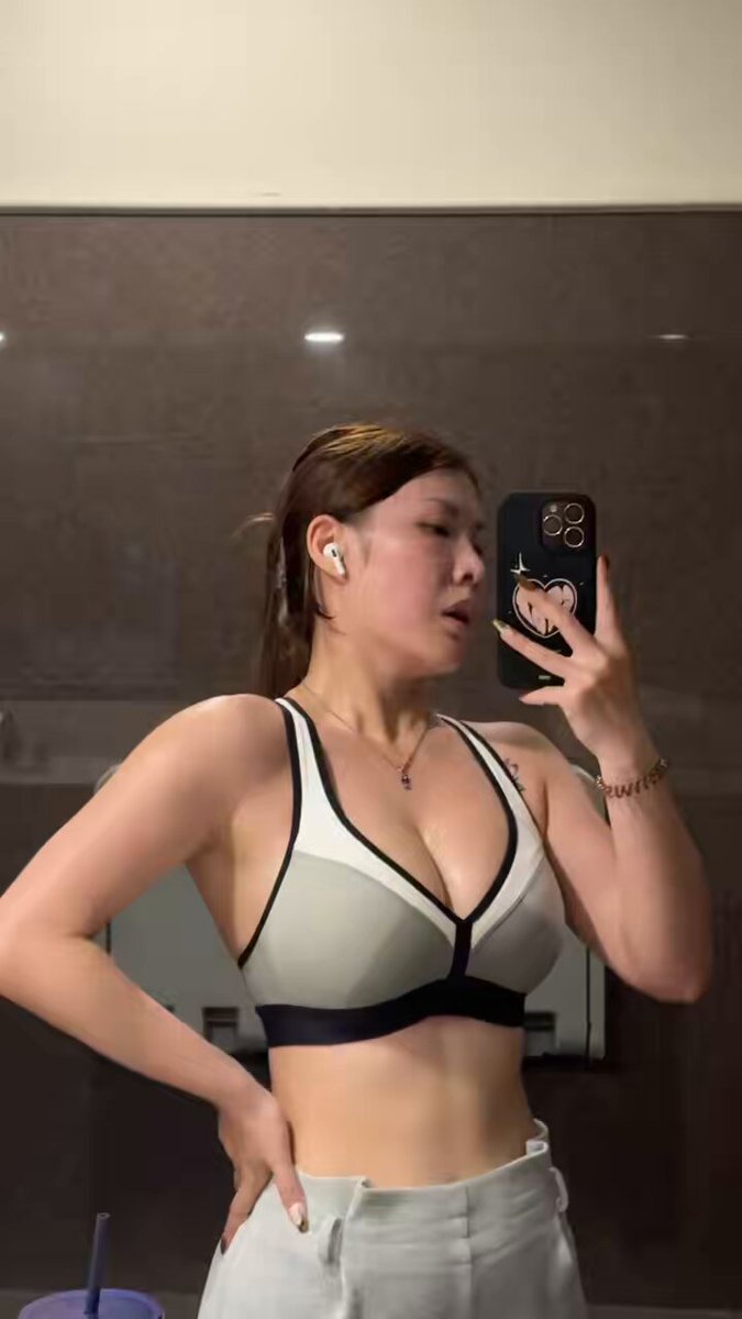 下次有氧目標
把整件運內都弄濕🤡

這次只有1/3再接再厲 https://t.co/AE4FwpoBdv