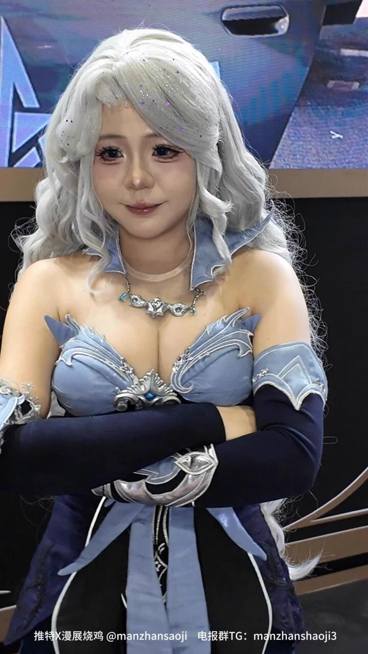 广州10月漫展  CICF   漫展烧鸡coser  穿着暴露  经常能看到走光露点闪现露毛露乳晕    #漫展 #cosplay #暴露狂

主页置顶有漫展骚鸡电报交流群 https://t.co/sQNG3cgfxs