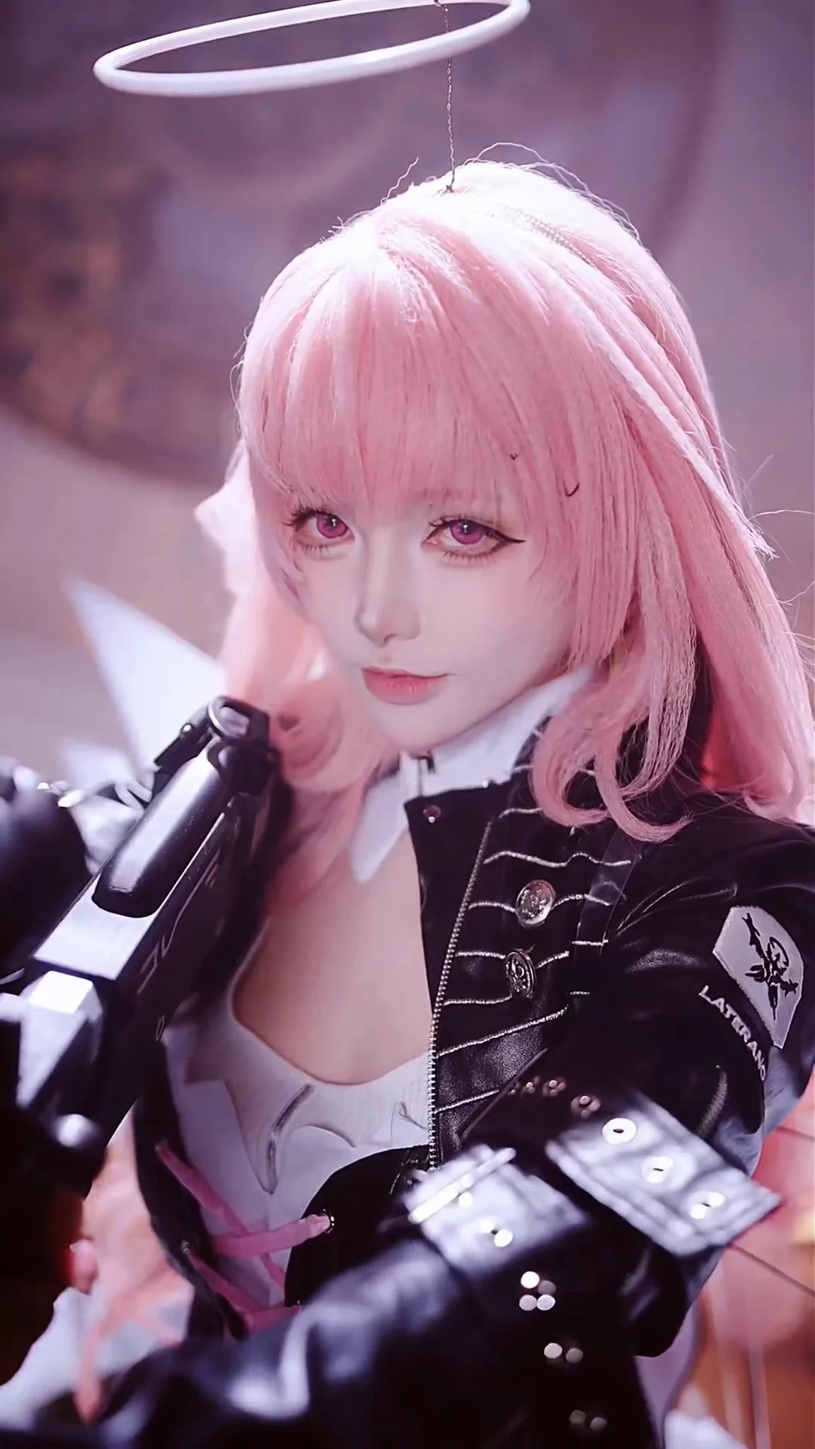 I'm all set. No need to guess where I am.
#Arknights #Yostar #Lemuen #ArknightsCosplay https://t.co/8fPIXobLvv