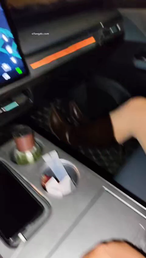 标题：超顶级绿帽博主，【暖暖小淫妻】看老婆被各单男干，这么极品的老婆太少见了，95年
类型：#角色扮演 #群交 #多p #群p #口交 #美乳 #美穴 #剧情 #白虎 #野战
高清无水印完整版点击链接加入电报群https://t.co/2cP24s90gY

群内搜索：暖暖小淫妻 https://t.co/vHQ5R6sY8E