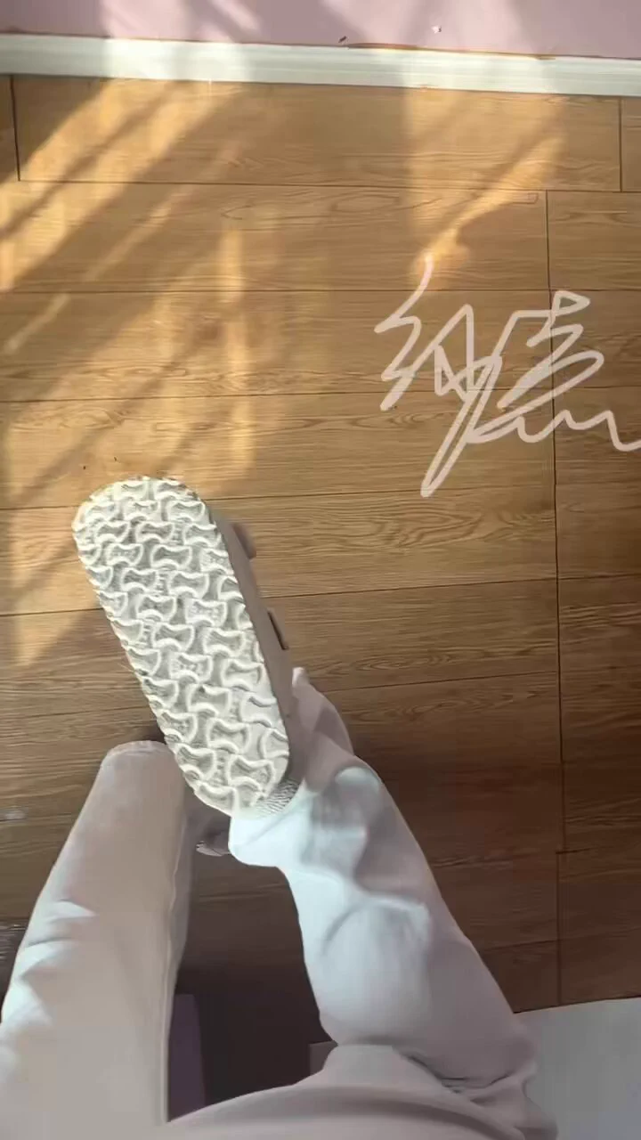 做个对我脏鞋底无脑发情的傻逼狗不好吗 https://t.co/rwckCfjAGH
