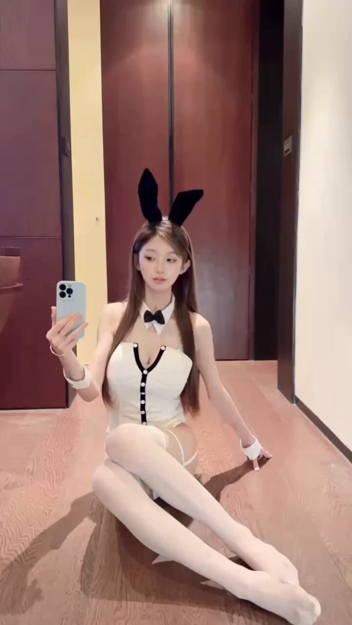 小新  普陀

• 06年幼齒童顔 日系初戀高中生 滿滿膠原蛋白

• 二次元美少女   软嫩多汁  易推倒

• 170cm   45kg   天然c   全身白净无纹身

• 新人才开苞   紧致如初   可👅💋    共浴  
             *  自带多款jk    情趣    *  
 ————————————————🦋
联系奶喵：https://t.co/luucUGw4aW https://t.co/dimecMyVgt
