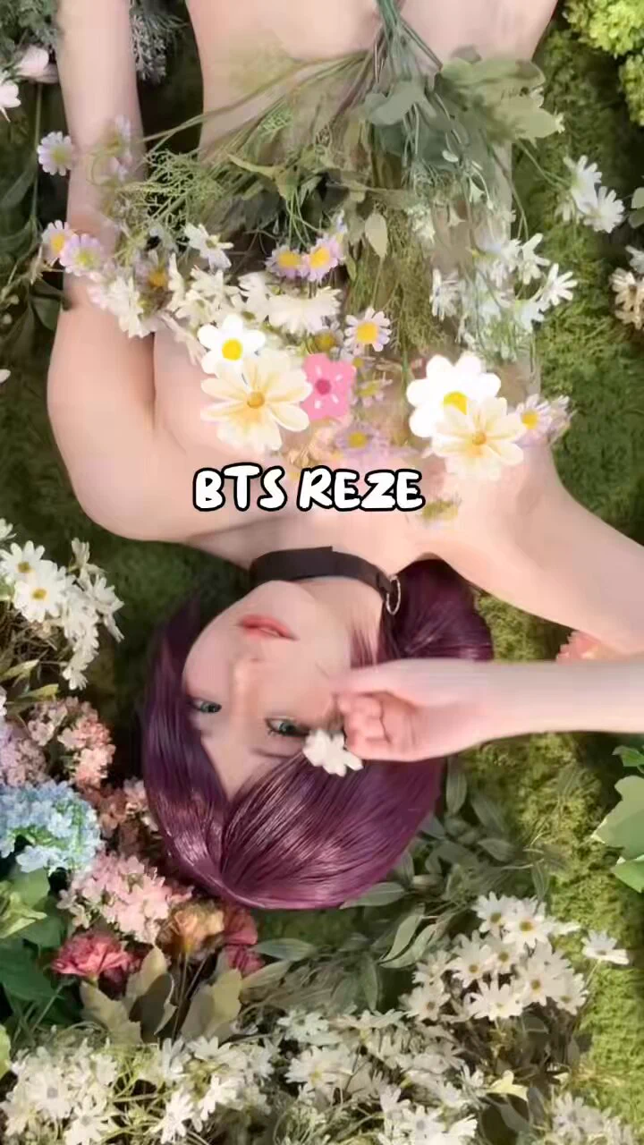 Reze Flower Scene🌼 https://t.co/W0rkf19xaA