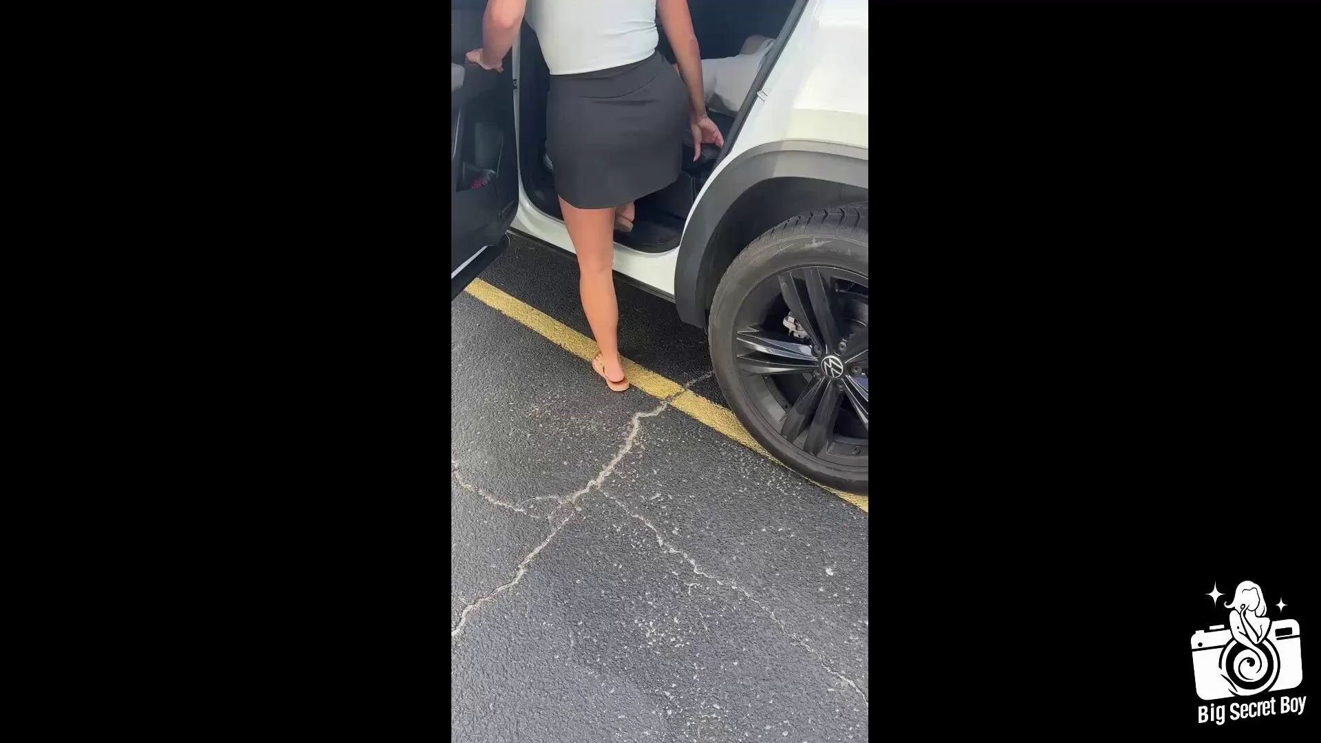 nothing like @LaBonitaHotwife bouncing her perfect body on your dick in the back of her car while her husband drives 😈💦 had to cum in that pussy 💦💦 https://t.co/gBuCU0exTK