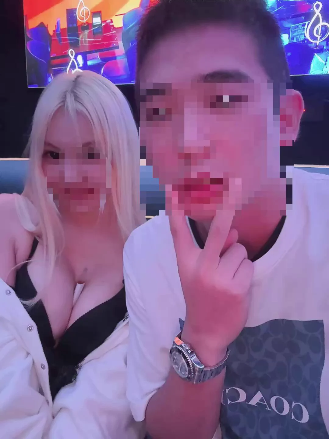 今天認識的漂亮妹子
Rose
信義區搭訕認識的
她說她單身都交不到男友
有沒有缺另一半的
麻煩應徵
我忙不來😭
#真水滴E
#歡迎報名
#本人超美 https://t.co/lnMhx4Grx4
