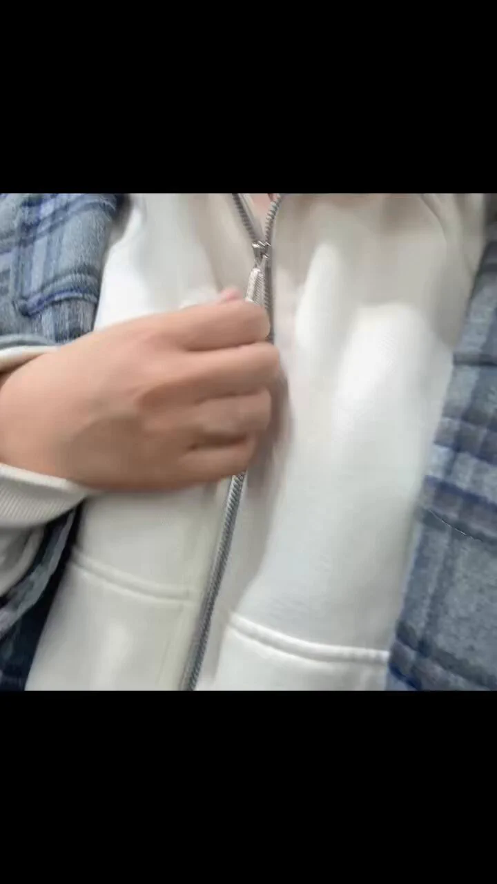 wataa💛
电梯里骚骚的

@BBBBTTTCC  @SexytoBaby 
@SexytoDoll  @SexytoGirl https://t.co/jgH11y31vX