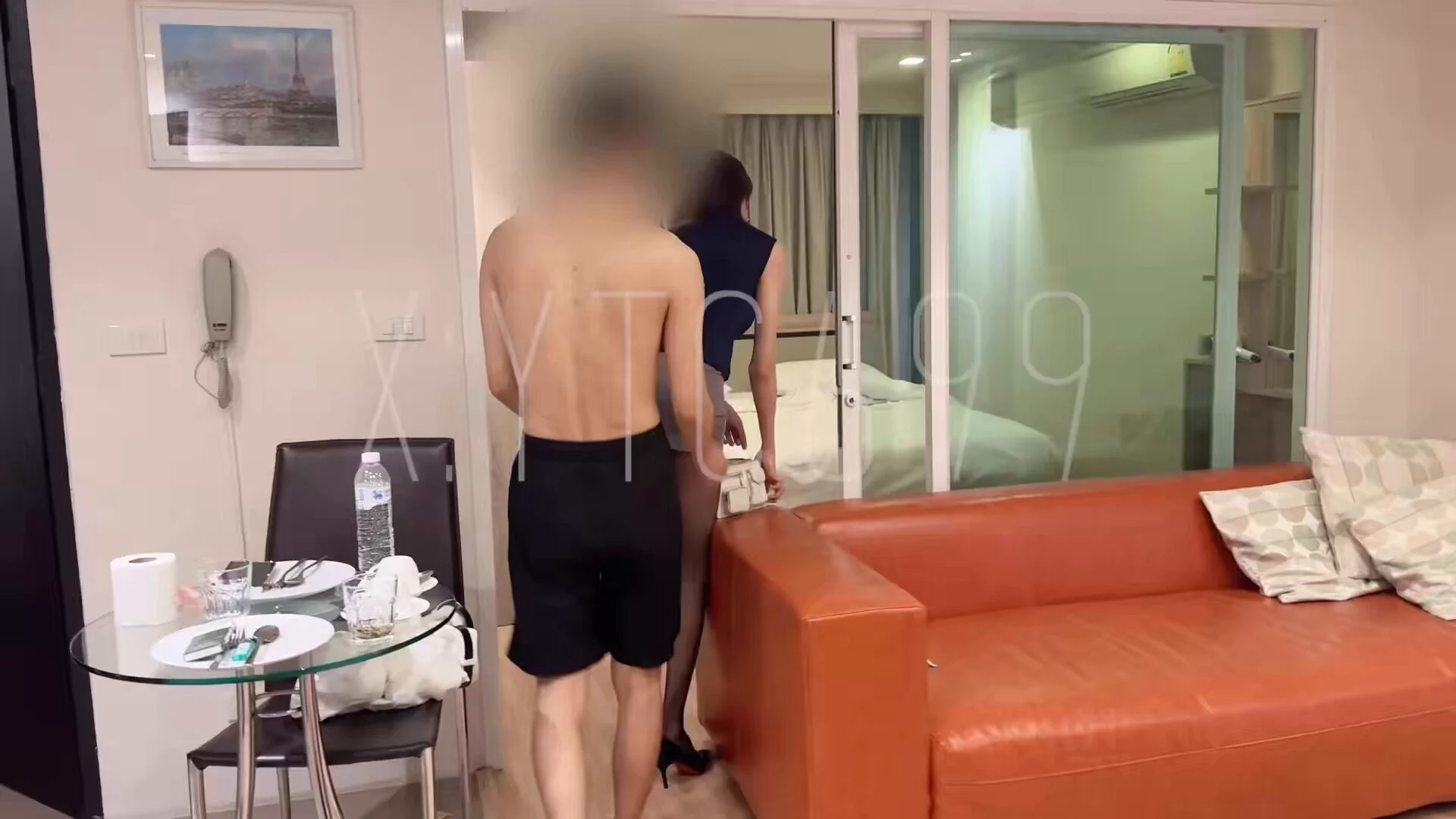 6️⃣號女主👩🏼-眼鏡妹的黑絲作品，我願意稱之為腿神

🔗TG群完整版20分鐘https://t.co/54xTQxK9tU

@ToBulma
@ToBulaer
@KawasawaSen
@BulmaList https://t.co/PjMpzyBZjY