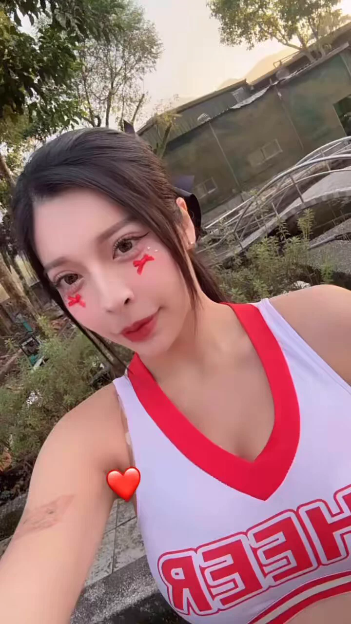 雙溪早安

投票給安安🔗 https://t.co/XdRKmZIO23 https://t.co/xZmvHdYF88