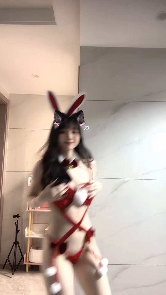 ins上不敢发 https://t.co/64KOnkQXxx