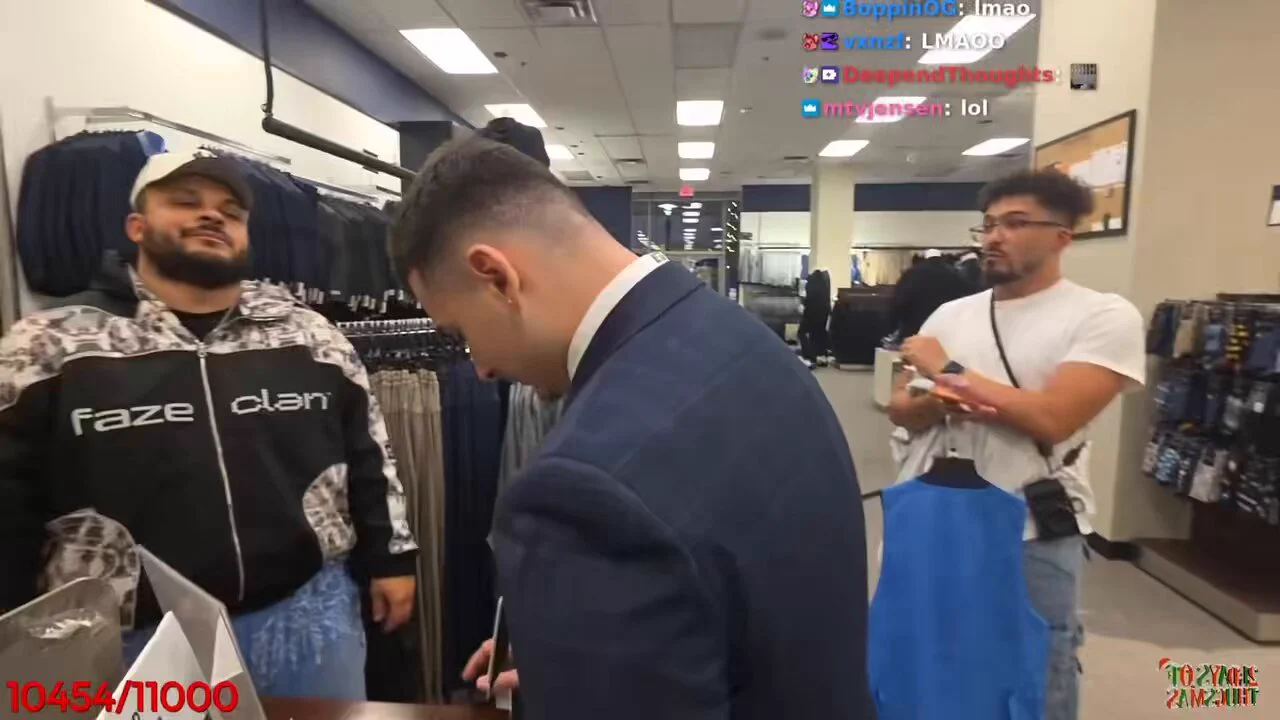 Lacy didn’t realize he accidently did a Charlie Kirk cosplay while suit shopping for Streamer Awards 😭https://t.co/XWNCYWGOWt