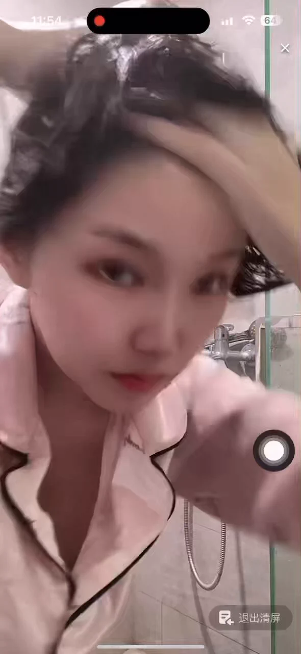 主播被套路麻了 走光露点 https://t.co/03YltRYVxH