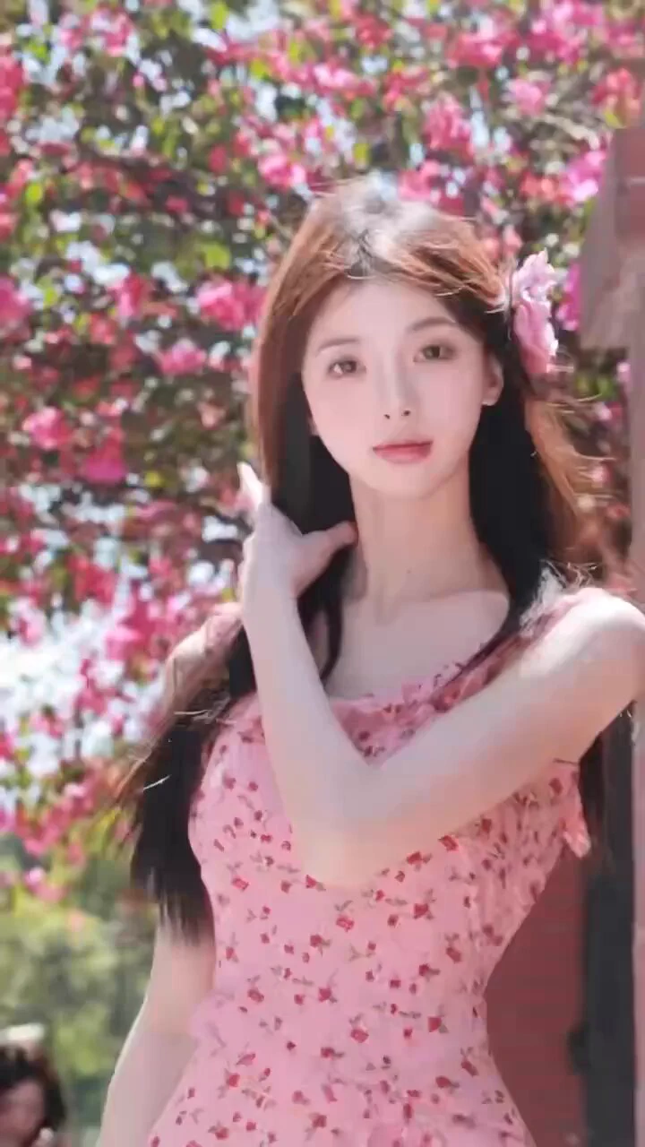 #上海
甜心契约 女友UPUP 
超完美身材💓 🦜W⬆️
🤍身高173、03年  🐻C
🤍 素颜清纯 肤白音甜  贴心小女友感
🤍自带仙女气息🍩 可遇不可求  会潮喷 可轻度sm

🛰️：yjb123412
🐧：3559838033
看照门槛🚪100（永久有效）备注zfb口令🧧添加➕
✈️：https://t.co/vKEG6AFQS0 https://t.co/SjhByiaUlm