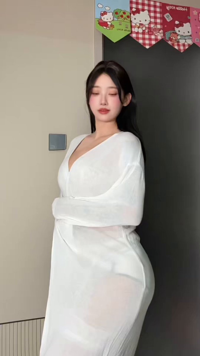 🥵🥵 https://t.co/Ozy6lc6j1t