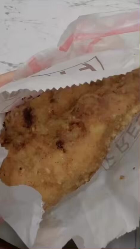 一大早吃這個 感覺等等會抱馬桶😛 https://t.co/wfSsa4oZpL