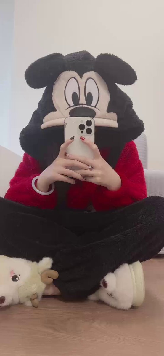 闲的发疯了哈哈哈哈哈
#锤酱日常 https://t.co/74NzYT4nHq