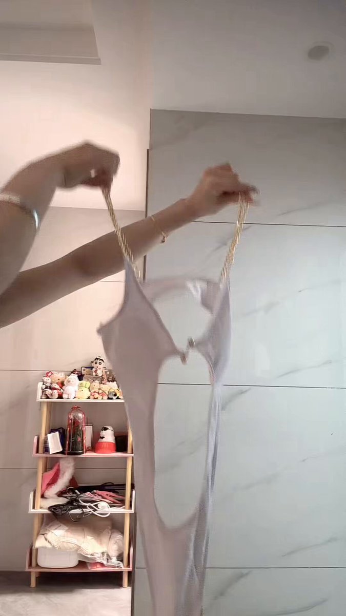 泳装 https://t.co/u1XUz5Gspk