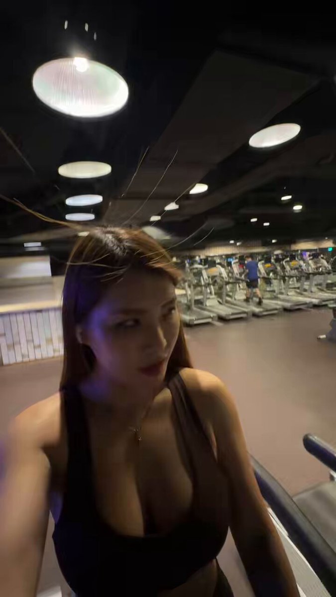 原來我是電屬性🤣 https://t.co/5vlaM54fiR