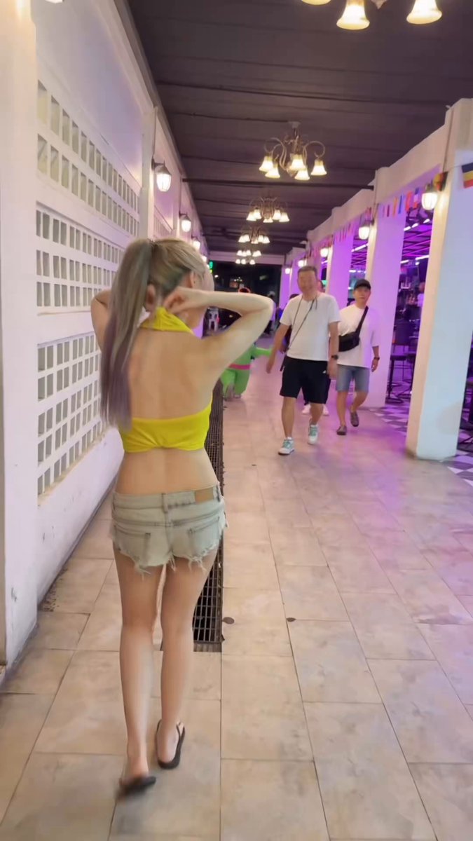 Somewhere in Pattaya https://t.co/JjhM2qvWyw