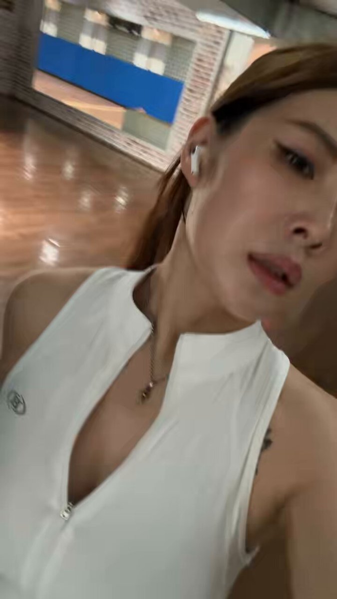 練腿日 今天應該很好睡🤡 https://t.co/oLB791zqbd