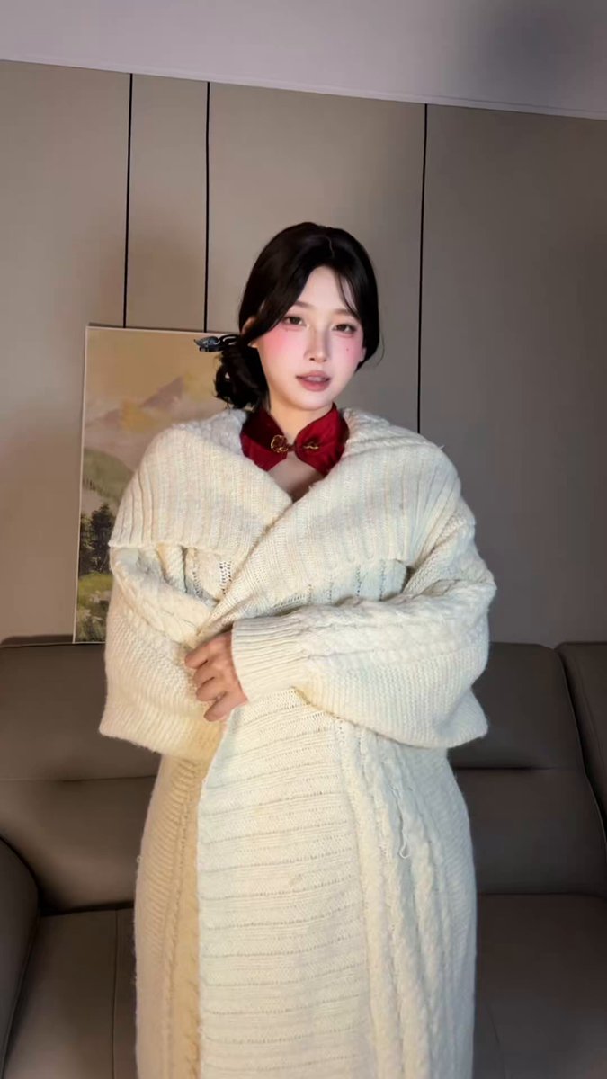 traditional chinese dress 🇨🇳 https://t.co/9m8kddBPTg