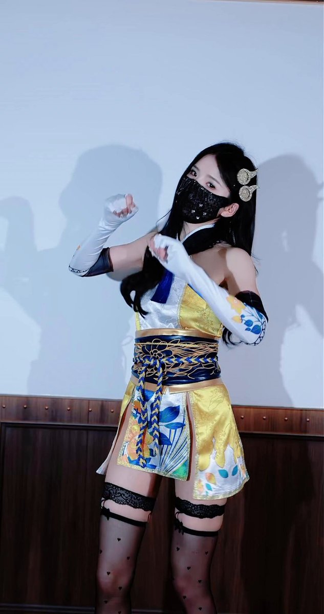 第一拍，是角色。
第二拍，是我。
变装不需要解释。
音乐响起就是答案。
#永劫无间 #cosplay  #反差舞蹈
The first beat is the character.
The second beat is me.
No explanation needed for the transformation.
When the music starts—that’s the answer.

一拍目はキャラクター。
二拍目は私。
変装に説明はいらない。
音楽が鳴れば、それが答え。
♡♡♡♡♡♡♡♡♡♡♡♡♡
@sktwober  @sktworel
@sktwobba @sktwolris