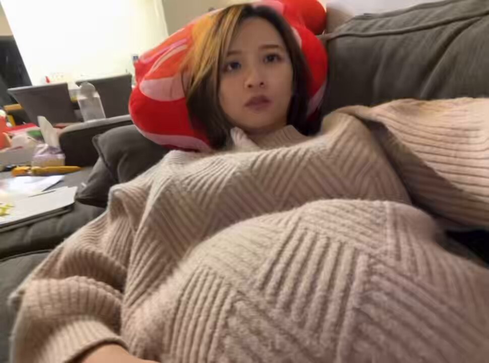 去做羊穿側腹的那針好痛QQ，異卵要挨兩針、價格也兩倍還好現在是高齡產婦可以補助XD https://t.co/5ROph61QXw