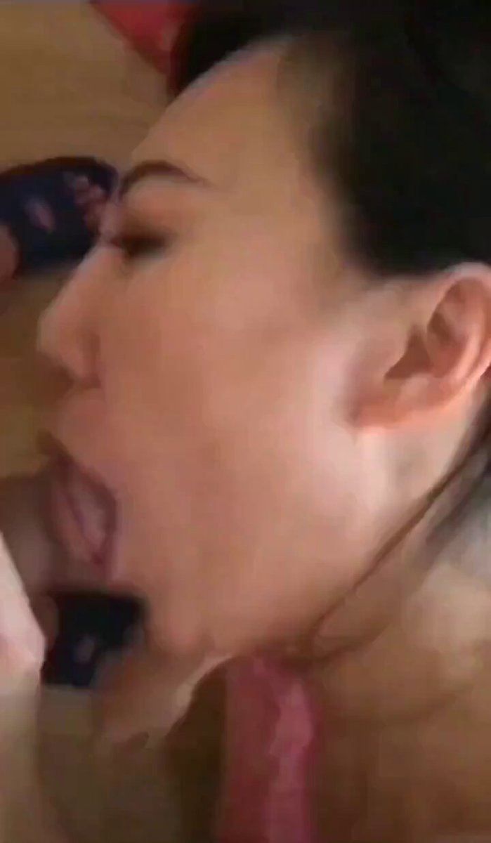 朋友的教师妈妈恨不得把我蛋蛋都吞掉，聊了一个月没想到床上这么骚，反差很大 https://t.co/xJkJQie9hs