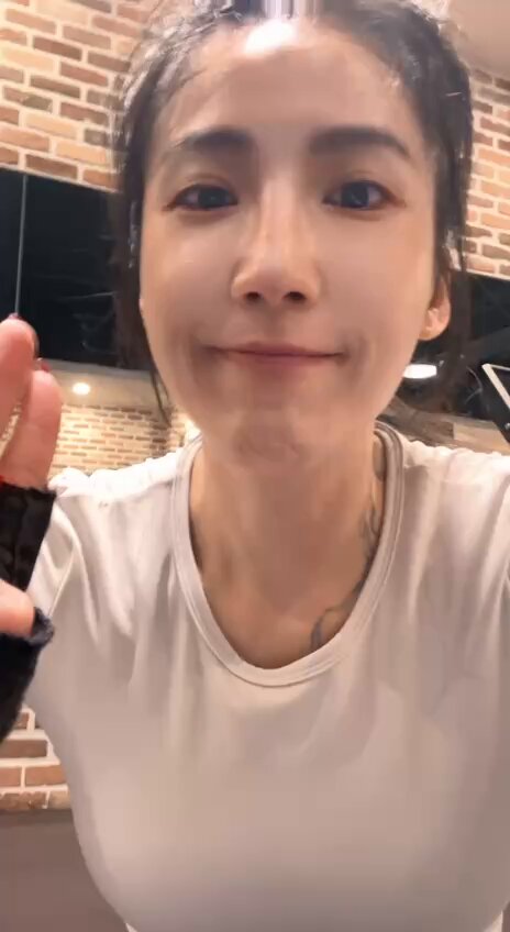 白天運動 晚上也要運動🥵
https://t.co/6s8iU6Q3rH https://t.co/Zd3RInHgBN