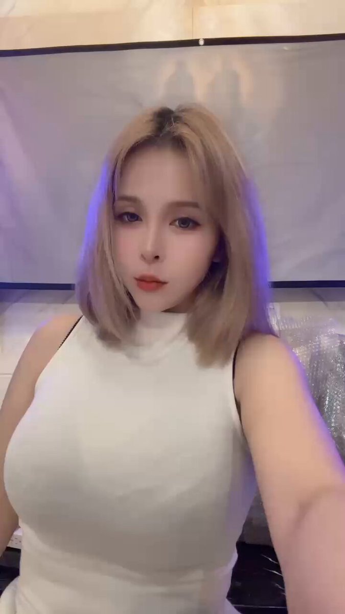 變胖啦 https://t.co/GvaF7LuXYz