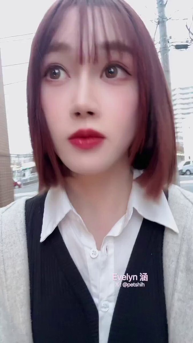 大街上露出，真的太刺激了 https://t.co/CrP9gqrksF