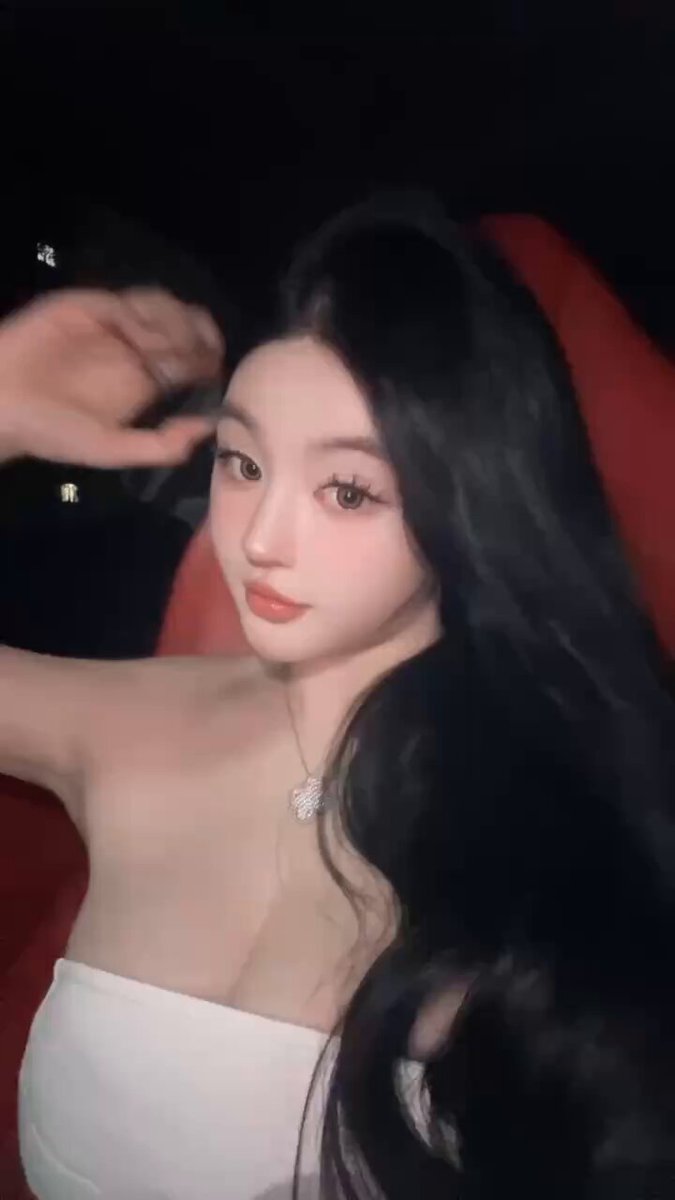 #上海
172G·标准漫画身材，腰围64，臀围100，胸围98
·胸型超美不下垂，常年健身S曲线，丰臀
肥乳，无小肚子无赘肉，皮肤如婴儿般雪白细腻光滑不长痘
·打扮性感洋气，
不良爱好，性格热情

·极具诱惑的眼神让你欲罢不能，

🐧：3981877874

🍑✈️：https://t.co/ryMz1mR2j6

✈️ https://t.co/m85Meob0K7 https://t.co/PoC0vUBQhz