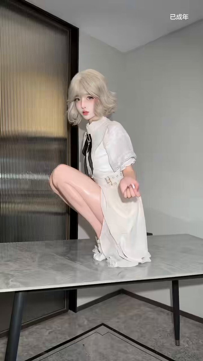 如果有人追你那我就绊倒他 https://t.co/HRh1tlUPqw